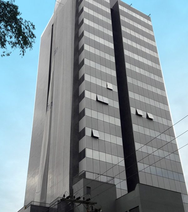 Centro Executivo Torre Prata